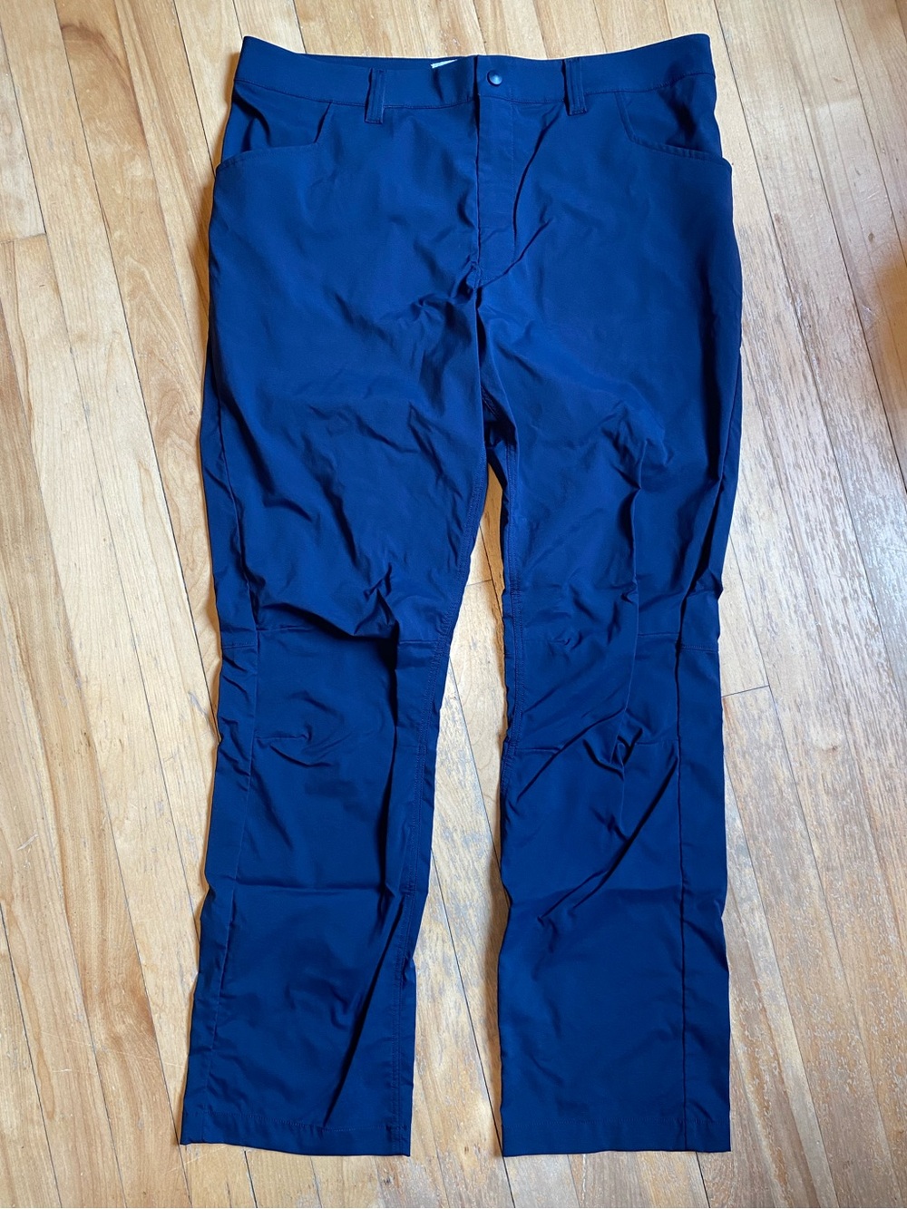 NWOT Men's Straight Navy Pants MEC 36x32 Hiking Workout Camping Climbing